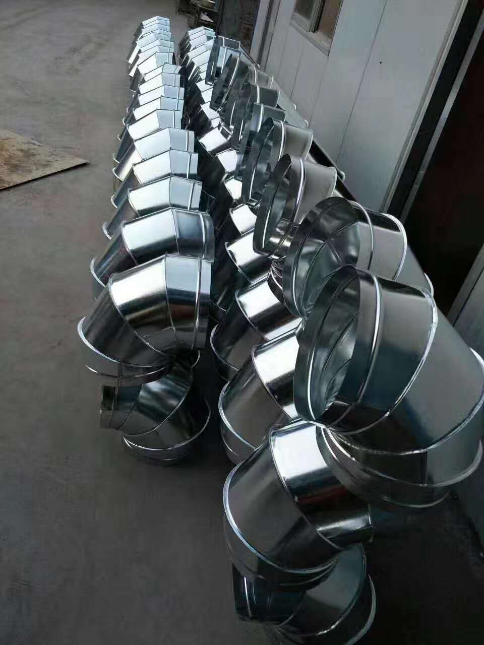 湖南省偉利翔機(jī)械通風(fēng)設(shè)備有限公司,永州市生產(chǎn)安裝螺旋風(fēng)管,共板風(fēng)管,消防風(fēng)管,銷售冷風(fēng)機(jī),負(fù)壓風(fēng)機(jī)