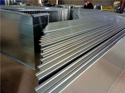 湖南省偉利翔機(jī)械通風(fēng)設(shè)備有限公司,永州市生產(chǎn)安裝螺旋風(fēng)管,共板風(fēng)管,消防風(fēng)管,銷售冷風(fēng)機(jī),負(fù)壓風(fēng)機(jī)